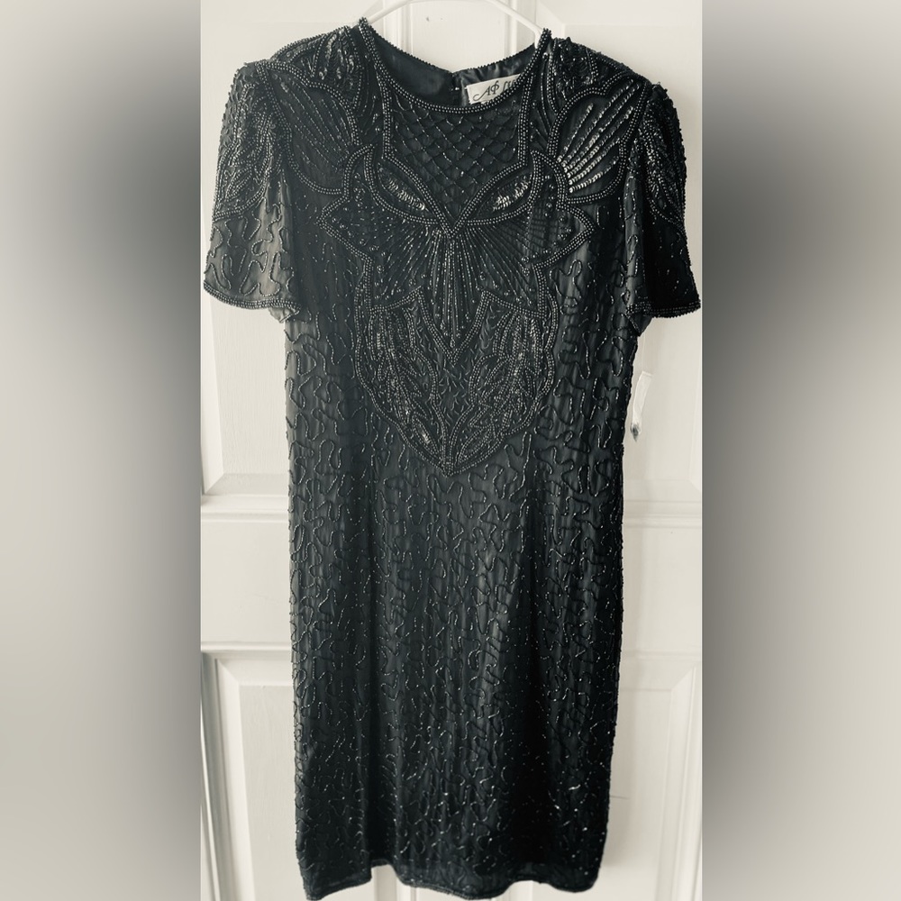 Arianna Papell as AP LTD black beaded dress formal party size 10 Gatsby Vintage